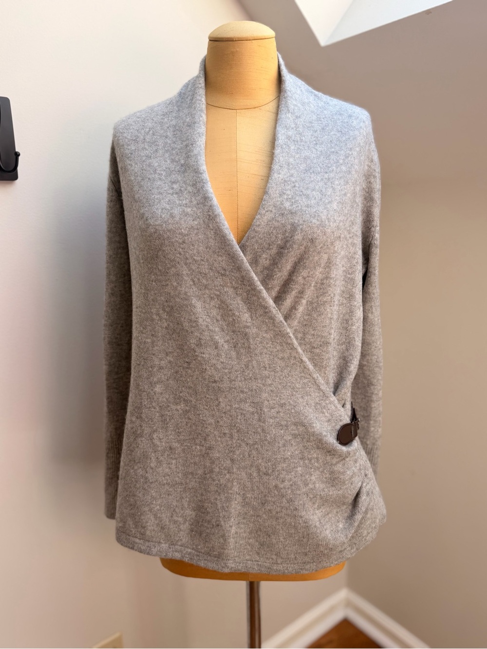 Paul Costelloe 100% Cashmere Wrap-Front Women's Cardigan Sweater - Light Gray